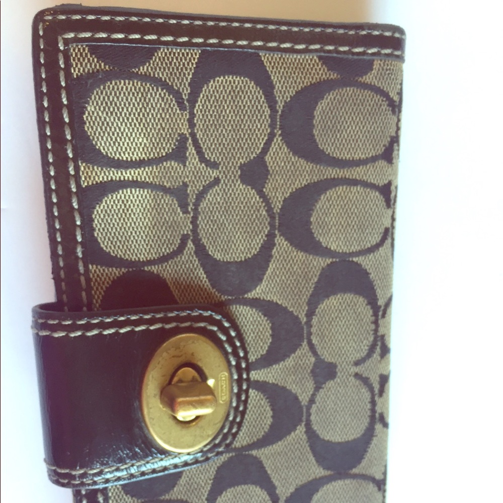 Coach Signature Turn Lock Wallet